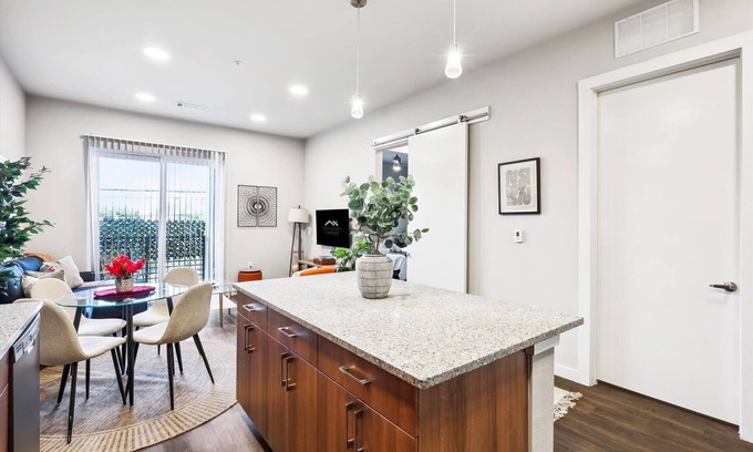 Fort Worth Apartment | Charming 1-bedroom apartment with WiFi, fitness room in vibrant Fort Worth