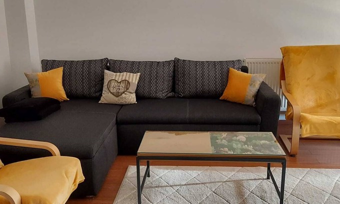 Sibiu Apartment | Charming 1-bedroom apartment in beautiful Sibiu with WiFi, AC
