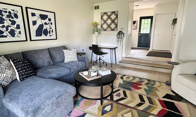 Saugatuck House | Charming 1-bedroom house in Saugatuck with AC, WiFi, Pet Friendly