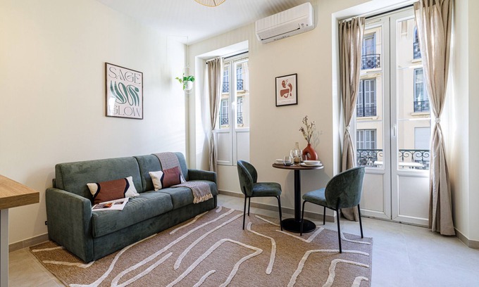 Cimiez Apartment | Charming 1-room apartment - Citycenter