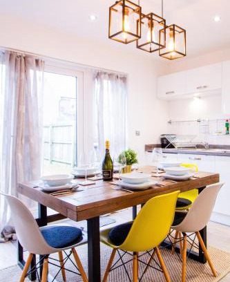 Eccles House | Charming 1BR House in Eccles with Free Parking