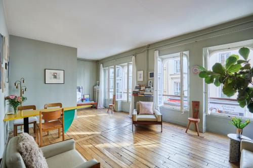 9th Arrondissement Apartment | Charming 1BR rue des Martyrs