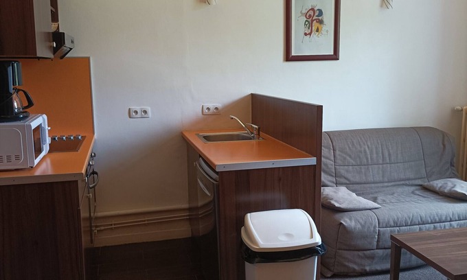 Jausiers Apartment | Charming 2-Bed Apartment in a Castle with Pool Access - Jausiers
