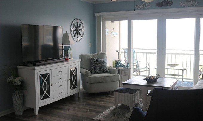 Murrells Inlet Condo | Charming 2-bedroom condo in peaceful Murrells Inlet with WiFi and pool.