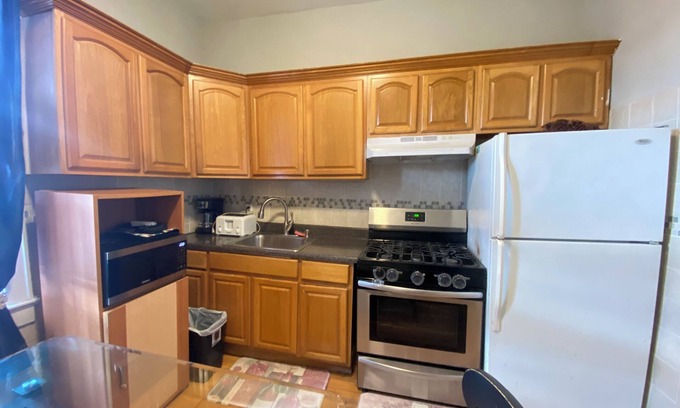West New York House | Charming 2 bedrooms apt 10 mins to NyCity