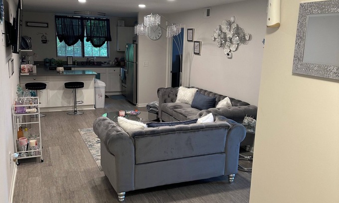 Columbia Apartment | Charming 2-bedroom apartment in beautiful Columbia with AC, WiFi.
