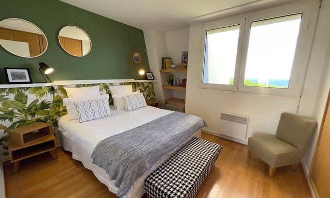 Biarritz Apartment | Charming 2-bedroom apartment in Biarritz beautiful ocean view terrace beach