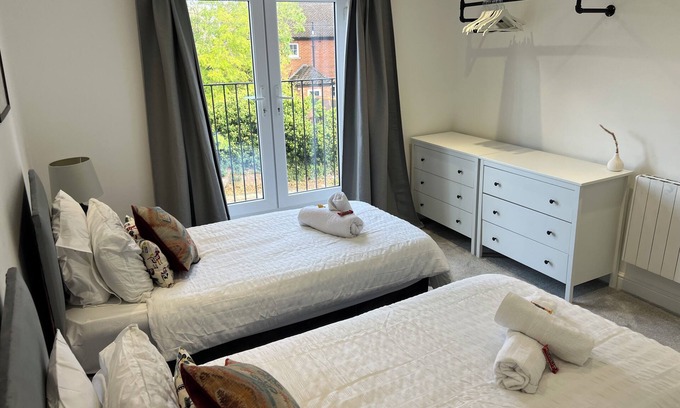 Pontcanna Apartment | Charming 2-bedroom apartment in Cardiff city center, super fast WiFi Netflix