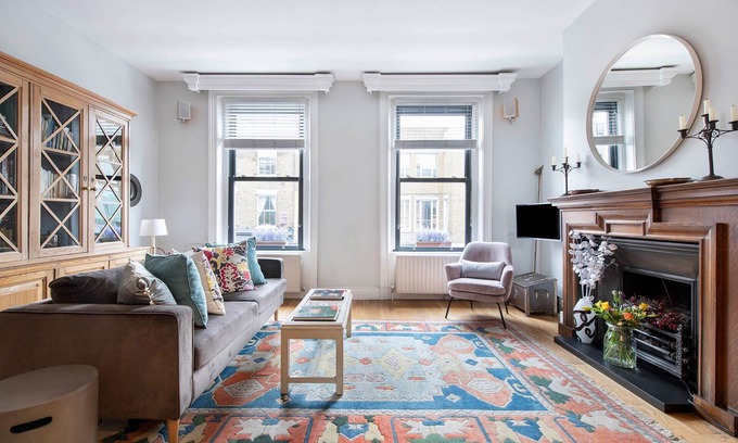 Parsons Green and Walham Apartment | Charming 2 bedroom apartment in the affluent Chelsea area, by London Perfect