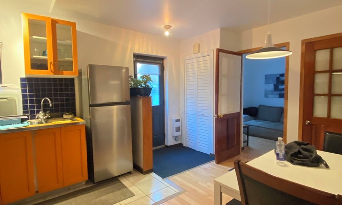 Plateau Mont Royal Condo | Charming 2-bedroom condo with WiFi, AC in marvelous Montréal