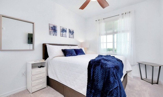 Venice Condo | Charming 2-bedroom condo with Wi-Fi, AC in Wellen Park with a 4th floor view