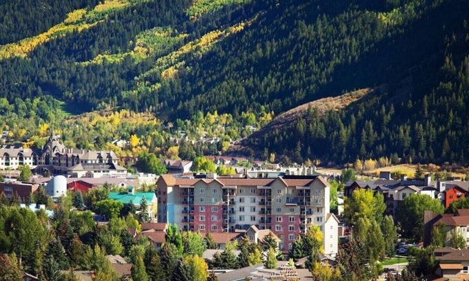 Avon Villa | Charming 2-bedroom condo with WiFi, fitness room in brilliant Avon