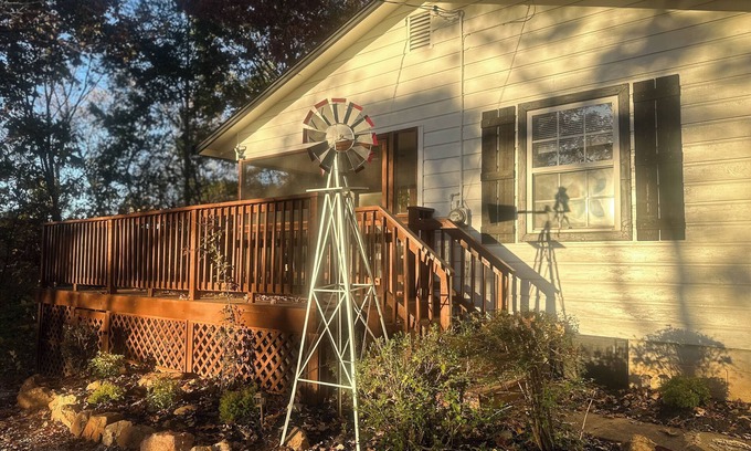 Franklin Cottage | Charming 2-bedroom cottage in Franklin, NC in the Great Smoky Mountains