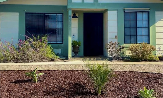 Guajome House | Charming 2-bedroom house with WiFi, AC in welcoming Oceanside