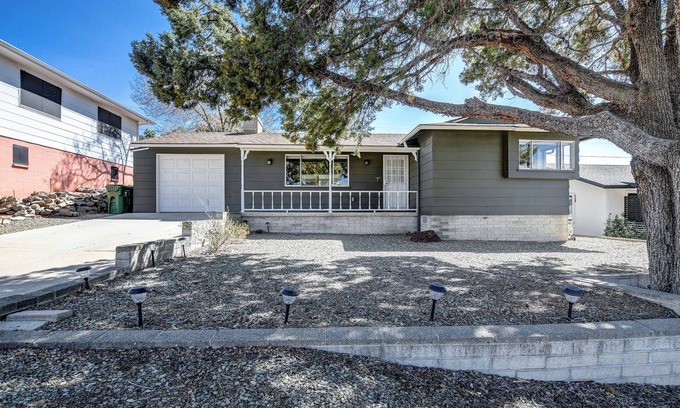Prescott House | Charming 2-bedroom house in lovely Prescott with screened in sitting room.