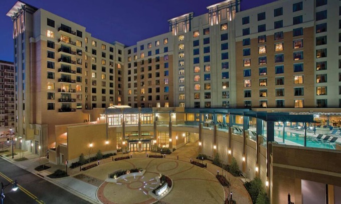 National Harbor Resort | Charming 2-bedroom resort with fitness room, WiFi in marvelous National Harbor