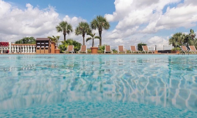 Florida Center Resort | Charming 2-bedroom resort with AC, WiFi in delightful Orlando
