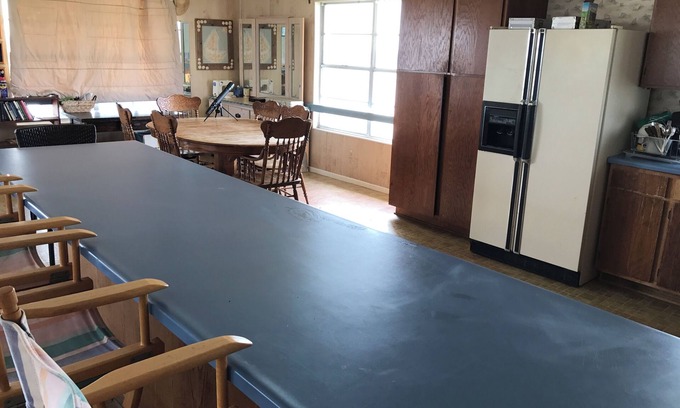 Port Lavaca House | Charming 2-bedroom house with a beautiful view, WiFi, AC in Olivia