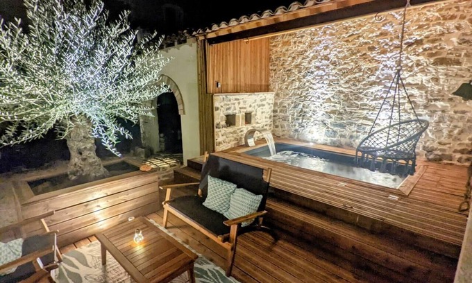 Saint-Clement House | Charming 2Bed House near Sommiere, south of France