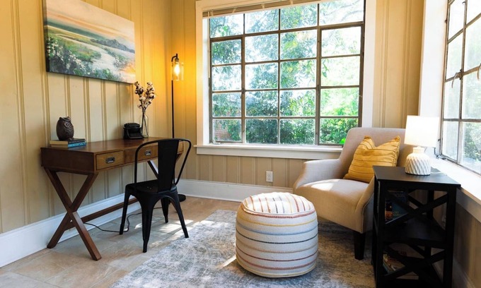 Montgomery Cottage | Charming 2BR Pet-Friendly Cottage | Near Capitol
