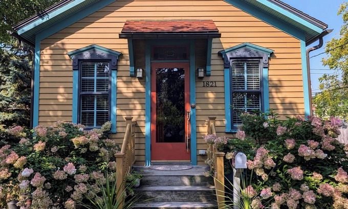 Brewers Hill Cottage | Charming 3-bdrm cottage walking distance to Fiserv, fitness room & WiFi