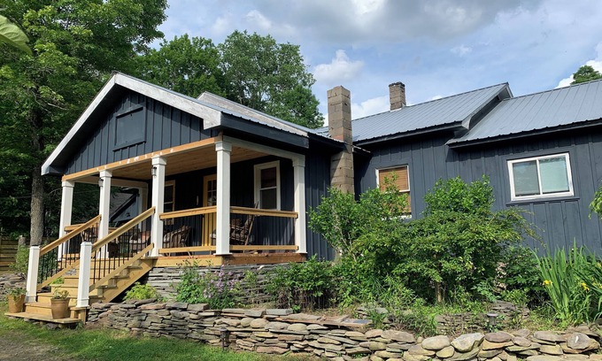 Livingston Manor House | Charming 3-bedroom house with HUGE yard in Livingston Manor