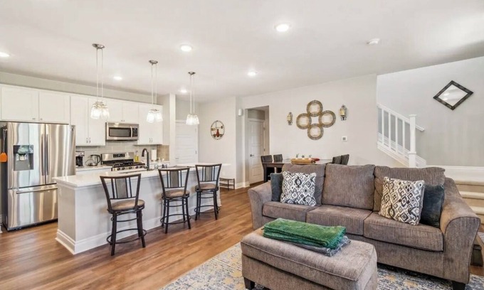 Commerce City House | Charming 3-bedroom townhome with AC, WiFi in enjoyable Commerce City