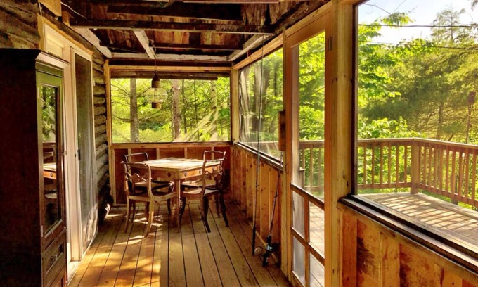Sunday River Area Cabin | Charming 3-bedroom cabin in lovely Newry with WiFi