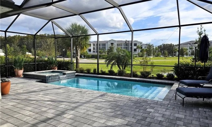 Immokalee House | Charming 3-bedroom house with dedicated office, pool and hot tub in Ave Maria