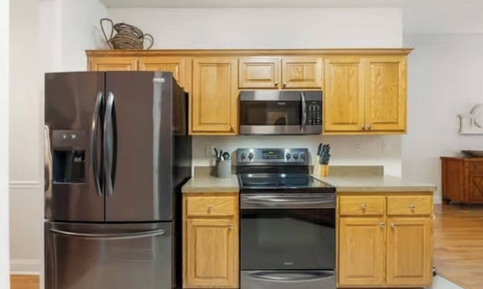 McDonough House | Charming 3-bedroom house with WiFi and AC in delightful McDonough