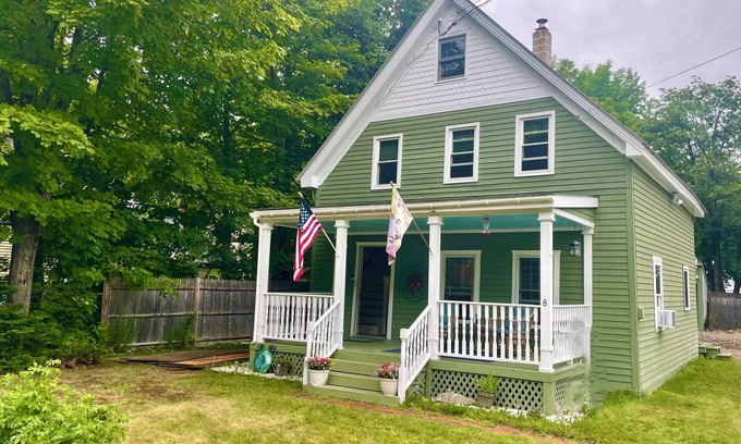 Bartlett House | Charming 3-bedroom home away from home in lovely Bartlett NH, Adventure awaits.