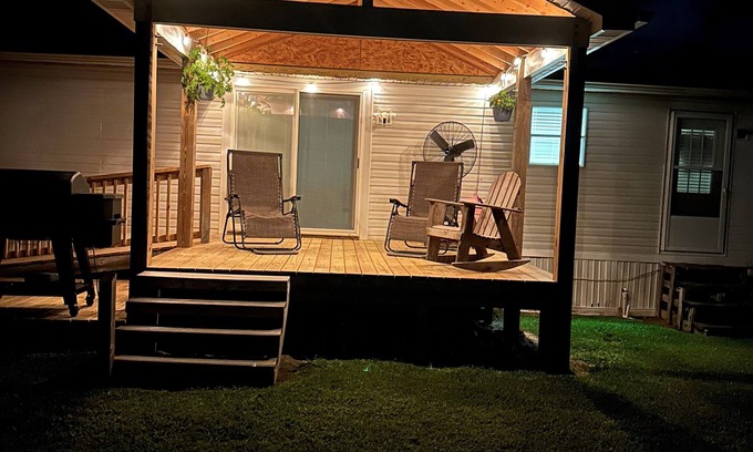 Morehead City House | Charming 3-bedroom house in Beaufort. Fisherman and Hunters paradise.