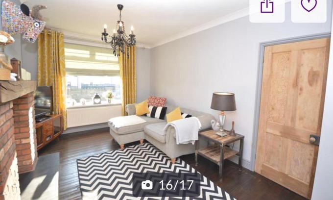 Glynneath House | Charming 3 bedroom house with a warmth character