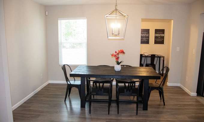 Church Street House | Charming 3-bedroom house in gorgeous Atlanta. Close to the airport