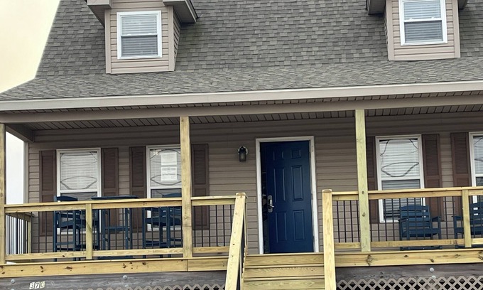 Slaughter Beach House | Charming 3-bedroom house in quiet Slaughter Beach with fenced area for your pet.