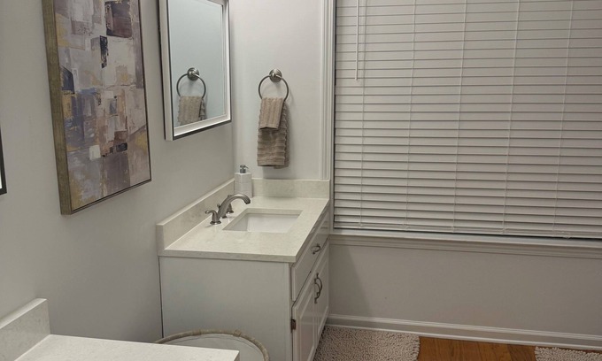 Gavin House | Charming 3-bedroom house with AC in Marion