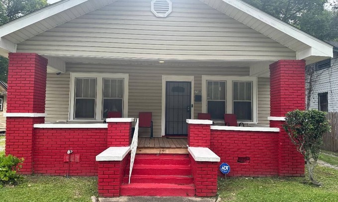 Mobile House | Charming 3-bedroom house with AC and WiFi in welcoming Mobile