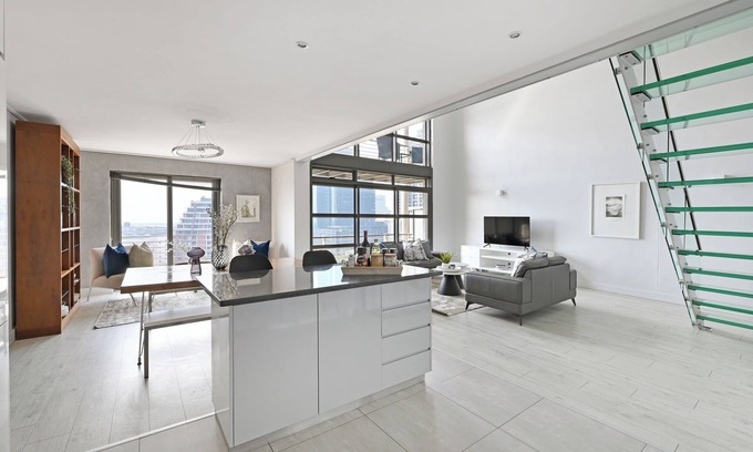 Bo'Kaap Apartment | Charming 3-bedroom Loft apartment with AC and WiFi in marvelous Cape Town!