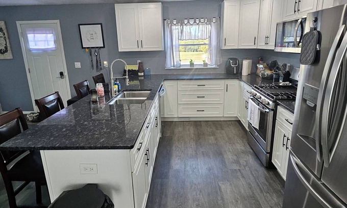 Westmoreland House | Charming 3-bedroom ranch house in enchanting Westmoreland .