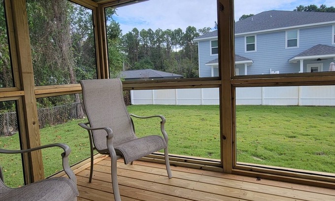 Mary Esther House | Charming 3-bedroom 2-bath home with WiFi and AC in delightful Mary Esther