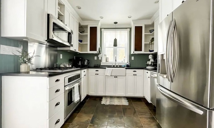 Fultonham Other | Charming 3-bedroom farmhouse with AC, WiFi in serene Middleburgh