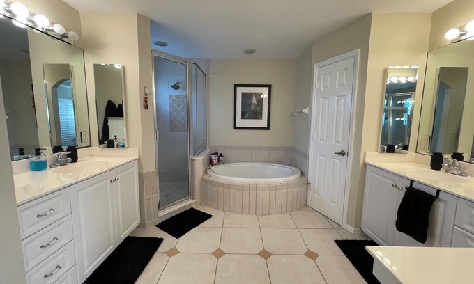 Bonita Springs Cottage | Charming 3-br cottage with WiFi, AC in beautiful Bonita Springs. Very private