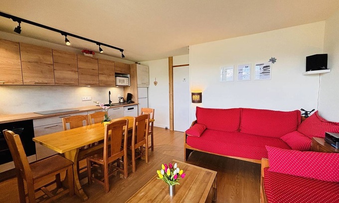 Bellentre Apartment | Charming 3-room apartment with terrace, near slopes, for 6 people in La Plagne