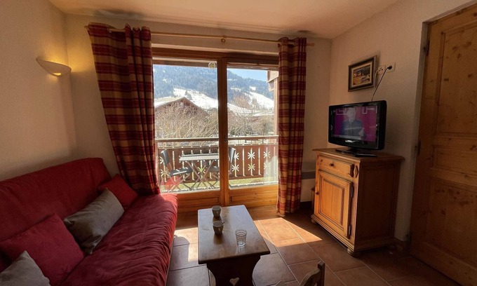 Praz-sur-Arly Apartment | Charming 3-Room Apt in Praz-sur-Arly - Pool, Parking, Near Village & Ski Slopes