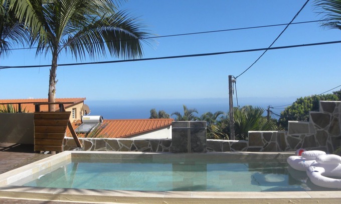 Saint-Leu House | Charming 3* villa with sea view and private pool