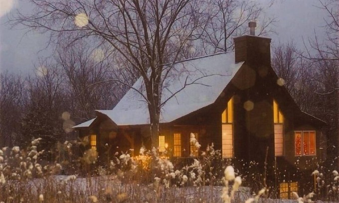 The Galena Territory House | Charming 3BR/3BA With Hot Tub, Fireplace & Pool Table