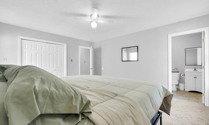 Eastside House | Charming 3BR Savannah Home - Short Walk to SCAD Buildings & Forsyth Park