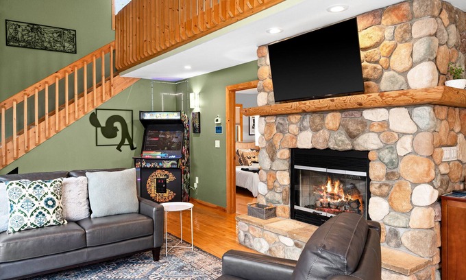 Grand Marais House | Charming 3BRCabin NearLutsen, GrandMarais + Arcade