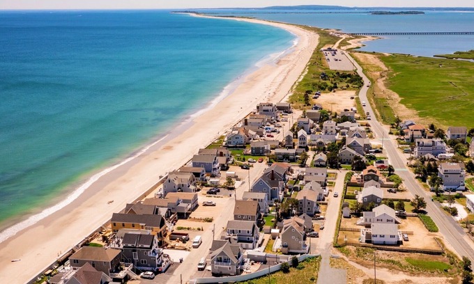 Green Harbor-Cedar Crest House | Charming 4-bedroom house with WiFi, AC in peaceful Duxbury