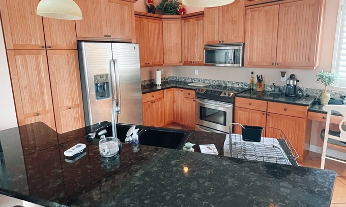 Kings Lake House | Charming 4 Bedroom House in Beautiful Naples